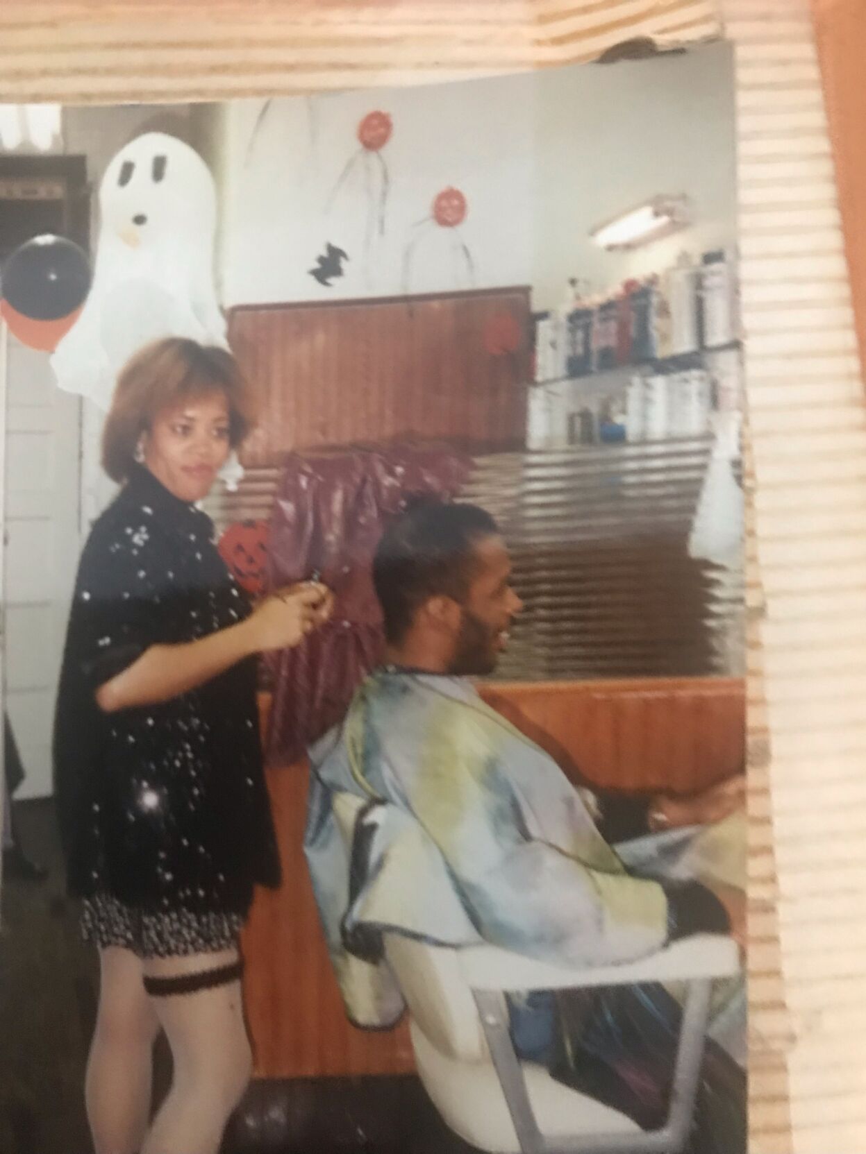 Halloween beauty salon